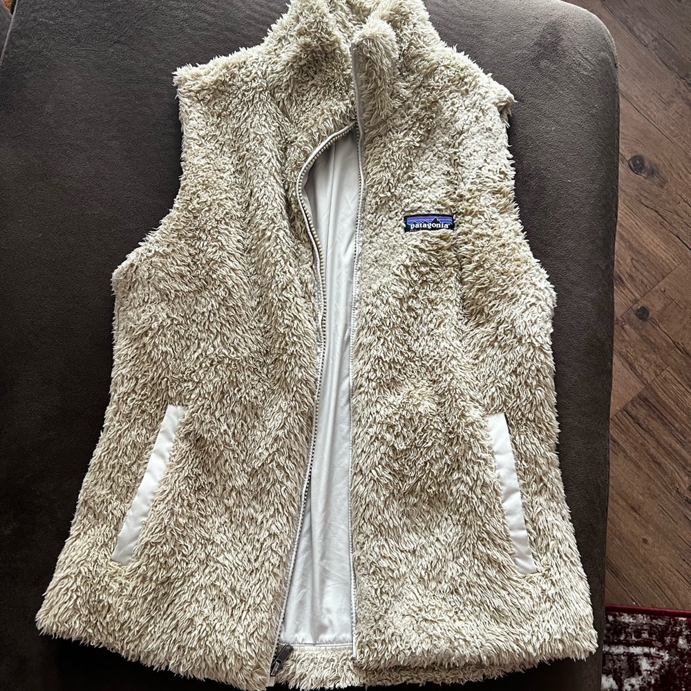 Patagonia Women's Los Gatos Fleece Vest medium